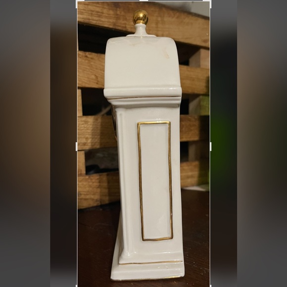 Thomas Kinkade Table Clock - Picture 4 of 4